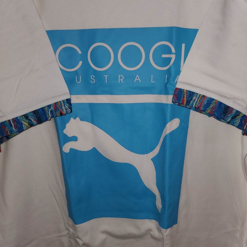 COOGI White and Blue Short Sleeve Tee